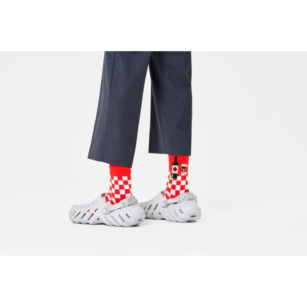 wine and dine socks rojo